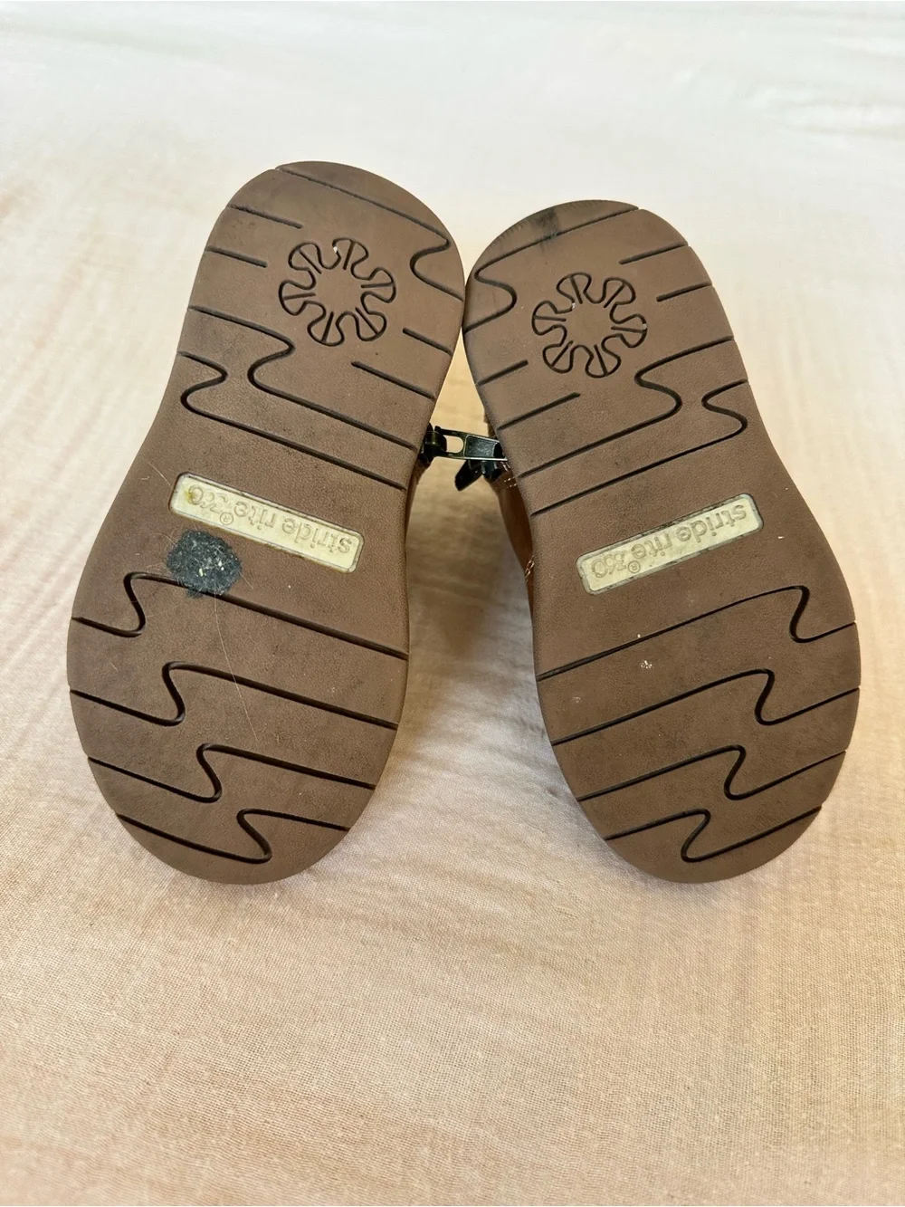 Stride Rite Toddler Tan Brown Scallop Ankle Boots